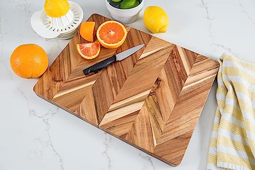 Tabla de Cortar y Servir Rectangular de Acacia con Diseño Herringbone y Asas Integradas, Mediana, 40,6 cm x 30,5 cm x 2,5 cm miniatura 3