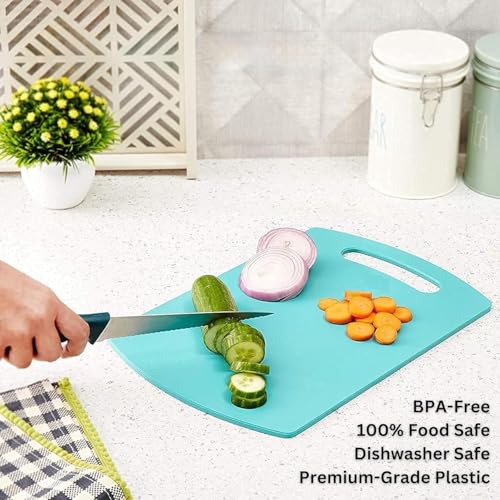 Image of Plastic Vegetable Cutting-Chopping Board with Handle (Turquoise Blue,M) Premium-Grade Plastic,100% Food Safe, BPA-Free, Dishwasher Safe-Pack of 1