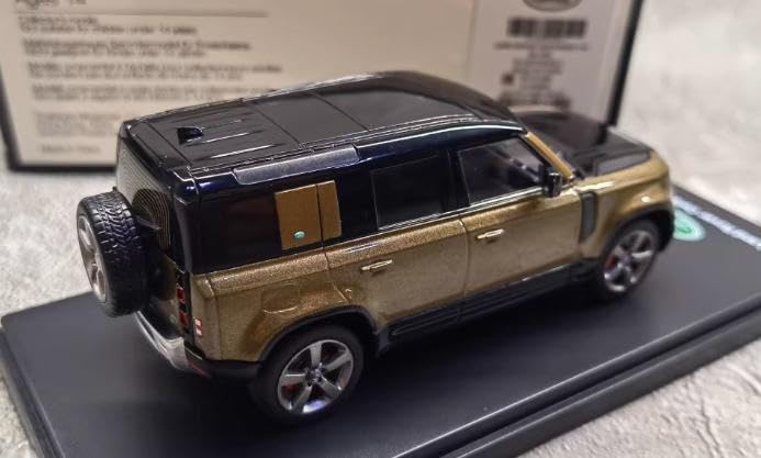 Amazon | TSM 1/43 ランドローバー ディフェンダー 110 SUV | ミニカー
