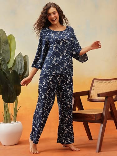 Image of Clovia Women Rayon Night Suit- Floral, Top & Pyjama Set