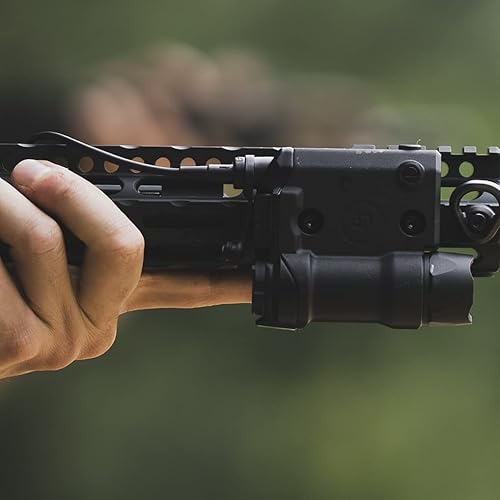 Miniatura 5 de Crimson Trace CMR-301 Railmaster Pro con láser verde, linterna LED ajustable de 1000 lúmenes y batería recargable para disparos, competición y