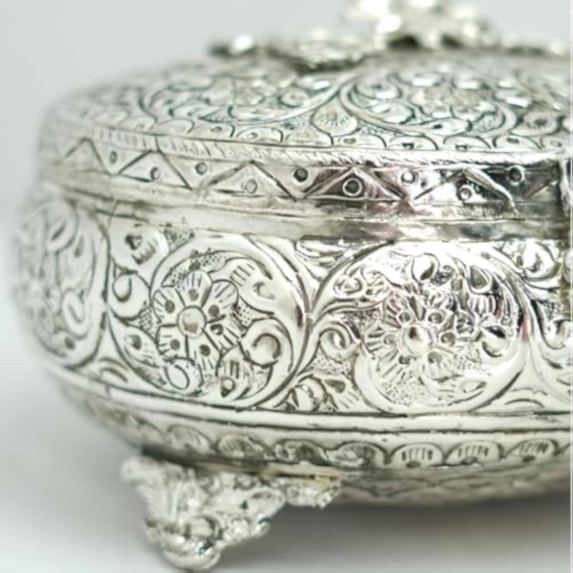D ARTS German Silver Handengraved Peacock Boxes