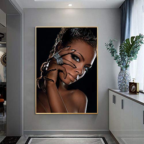 Toile femme noire africaine 60x90cm pour habiller un grand mur de salon