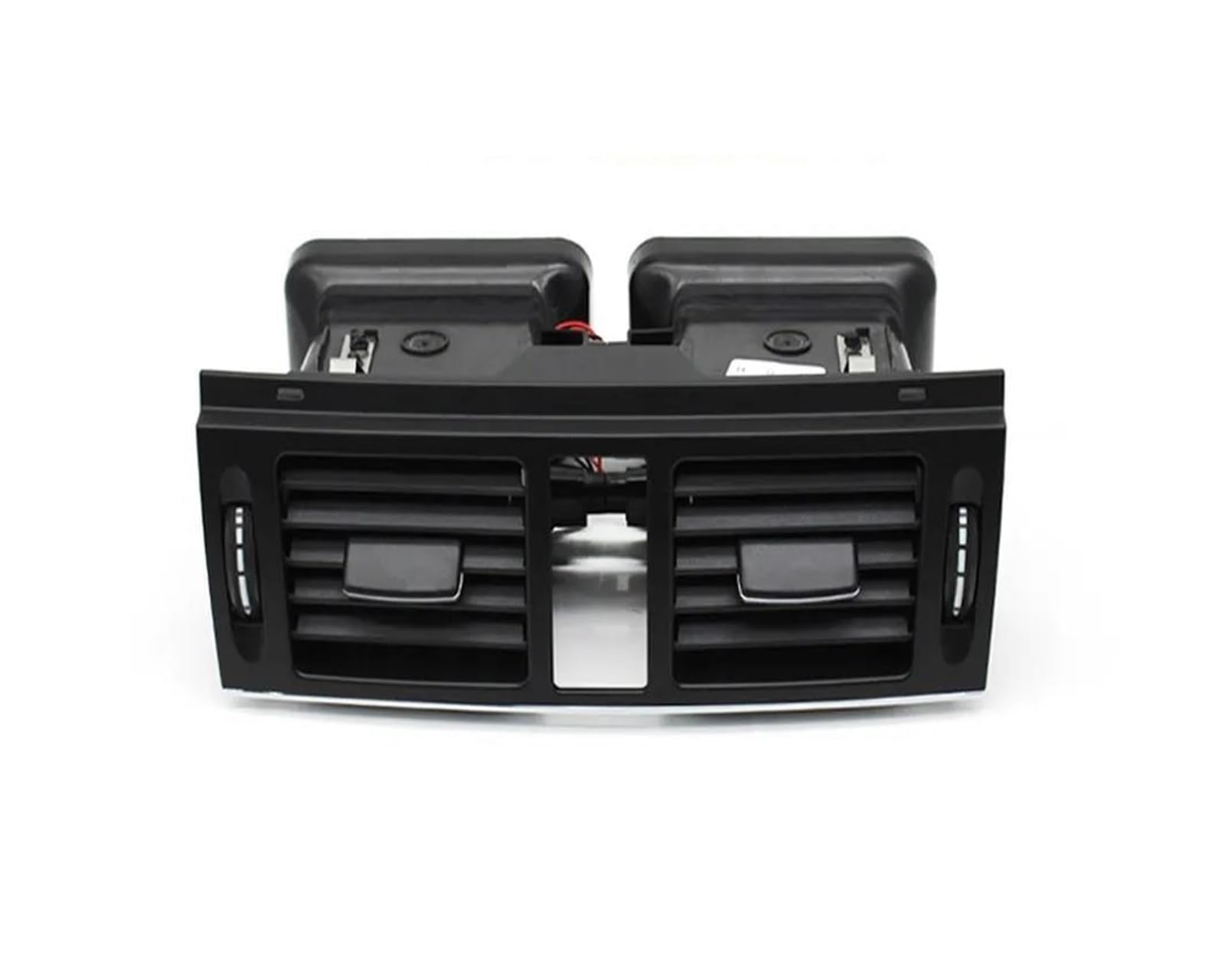 Solución a rejillas rotas: ventilación central de aire acondicionado para Mercedes W204