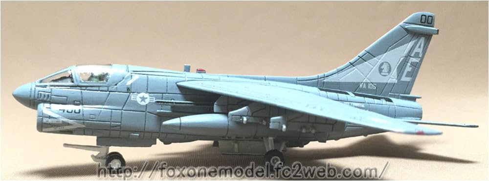 Amazon | フォックスワンデザイン 1/144 アメリカ A-7E コルセア2