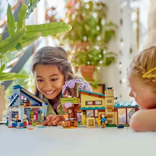 LEGO Friends Le Case di Olly e Paisley, Giochi per Bambine e Bambini da 7 Anni in su con 2 Casa Giocattolo da Costruire, Casa sull'Albero, 5 Mini Bamboline, 1 Micro-Doll e 2 Animali Domestici 42620 - Immagine 1