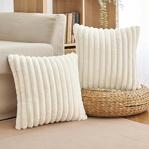 MIULEE Plüsch Kissenbezug 40x40 Weihnachten Deko Flauschige Kissenbezüge Kunstpelz Fell Sofakissen Flauschig Dekokissen Kissenhülle für Wohnzimmer Schlafzimmer Sofa Kuschelkissen Weiß 2er Set