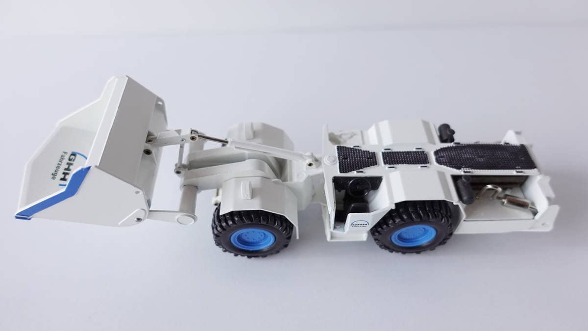 Amazon.co.jp: 1 50 MAN GHH Tunnellader Conrad 2430 0 限定 ホワイト