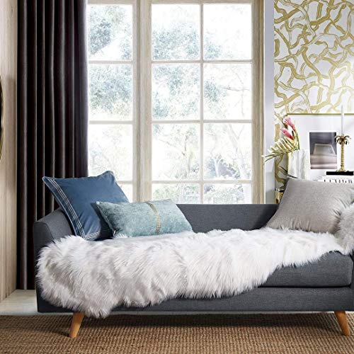 SXYHKJ Faux Lammfell Schaffell Teppich Lammfellimitat Teppich Longhair Fell Optik Nachahmung Wolle Bettvorleger Sofa Matte (60 x 160 cm, Weiß)