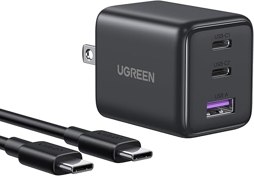 UGREEN 充電器 type-c 30W (2*USB-C+1*USB-A) 【PSE技術基準適合/PD3.0対応/30W急速充電/コンパクト】 GaN アダプター iphone17/16/15/14/13/iPad/GalaxyS25-S10/Google Pixel/AirPodsなどに対応 USB-CtoC ケーブル2M付き