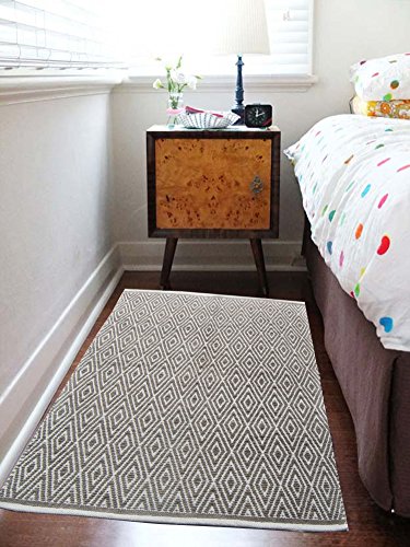 Chardin Home 100% Cotton Diamond 3X5 Area Rug Fully Reversible, Machine Washable, Greyish Beige-White #TOP1