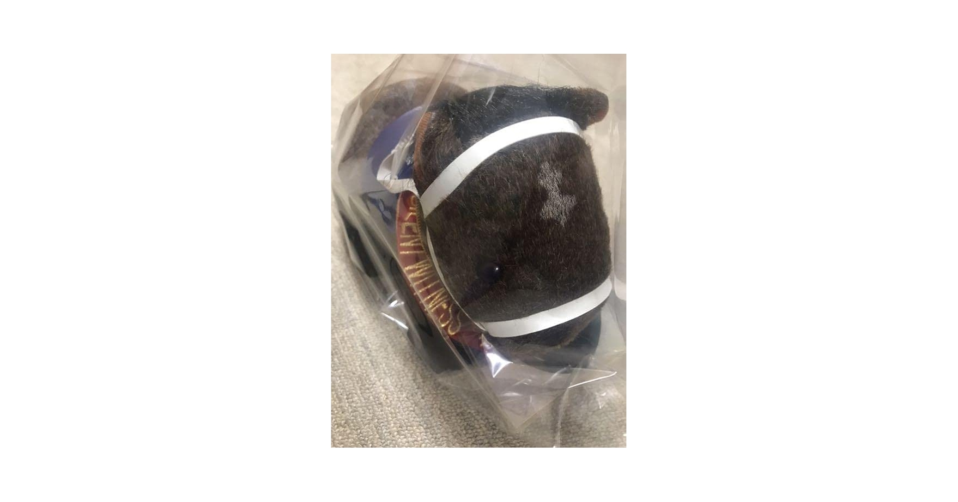 サイレントウィットネス　ぬいぐるみ　& キーチェーンセット Amazon.co.jp: 競馬 競走馬 ぬいぐるみ 海外香港競馬 サイレント