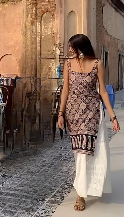 Image of Women's Sleeveless Ajrak Print Kurti - Pure Cotton, Straight Fit Cambric Jaipuri Printed Kurti