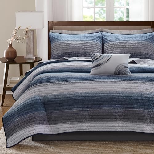 Madison Park Essentials Saben Cozy Bed in A Bag Reversible Quilt with Complete Cotton Sheet Set-Geometric Design All Season Cover, Decorative Pillow, Twin(68"x86"), Stripes Navy 6 Piece by Madison Park - Used condition - US$58.81