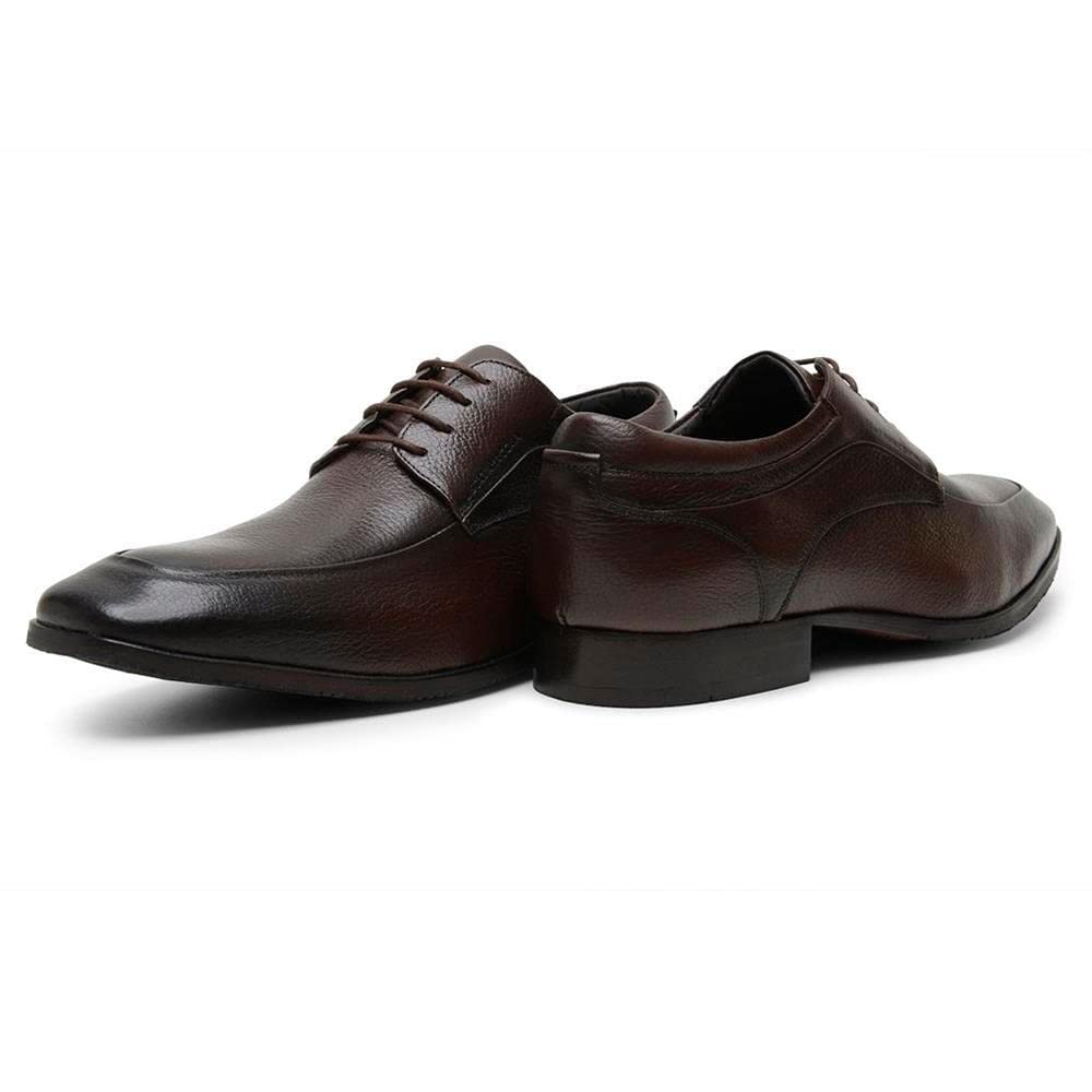 Sapato Derby Masculino Couro Antiderrapante Cadarço Casual Marrom 37 em promoção! Veja a oferta e mais achadinhos de Sapatos 5 Hoje é o melhor dia para comprar Sapato Derby Masculino Couro Antiderrapante Cadarço Casual Marrom 37 com aquele preço maroto! Promoção! Aproveite a oferta! 5