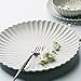 Produktbild AMBH Off-weißen Keramik-Platte Teller Porzellan Teller Kreativ Bereift Chrysantheme Platte Zu Hause Dessertteller Salatteller Geschirr Runden Teller L19.12.25 (Size : S)