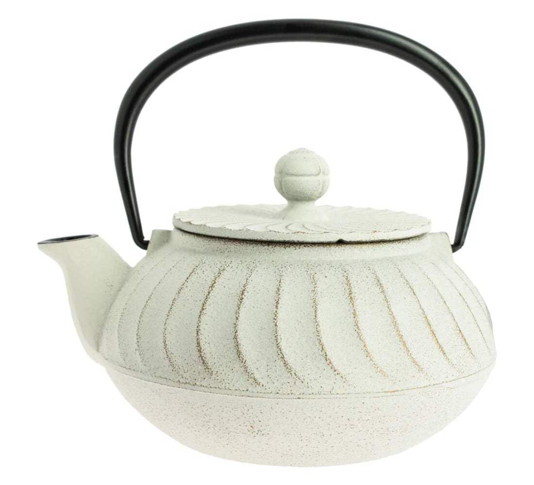 Iwachu Nambu Tekki Japanische Gusseisen-Teekanne Nami, goldweiß, 650 ml