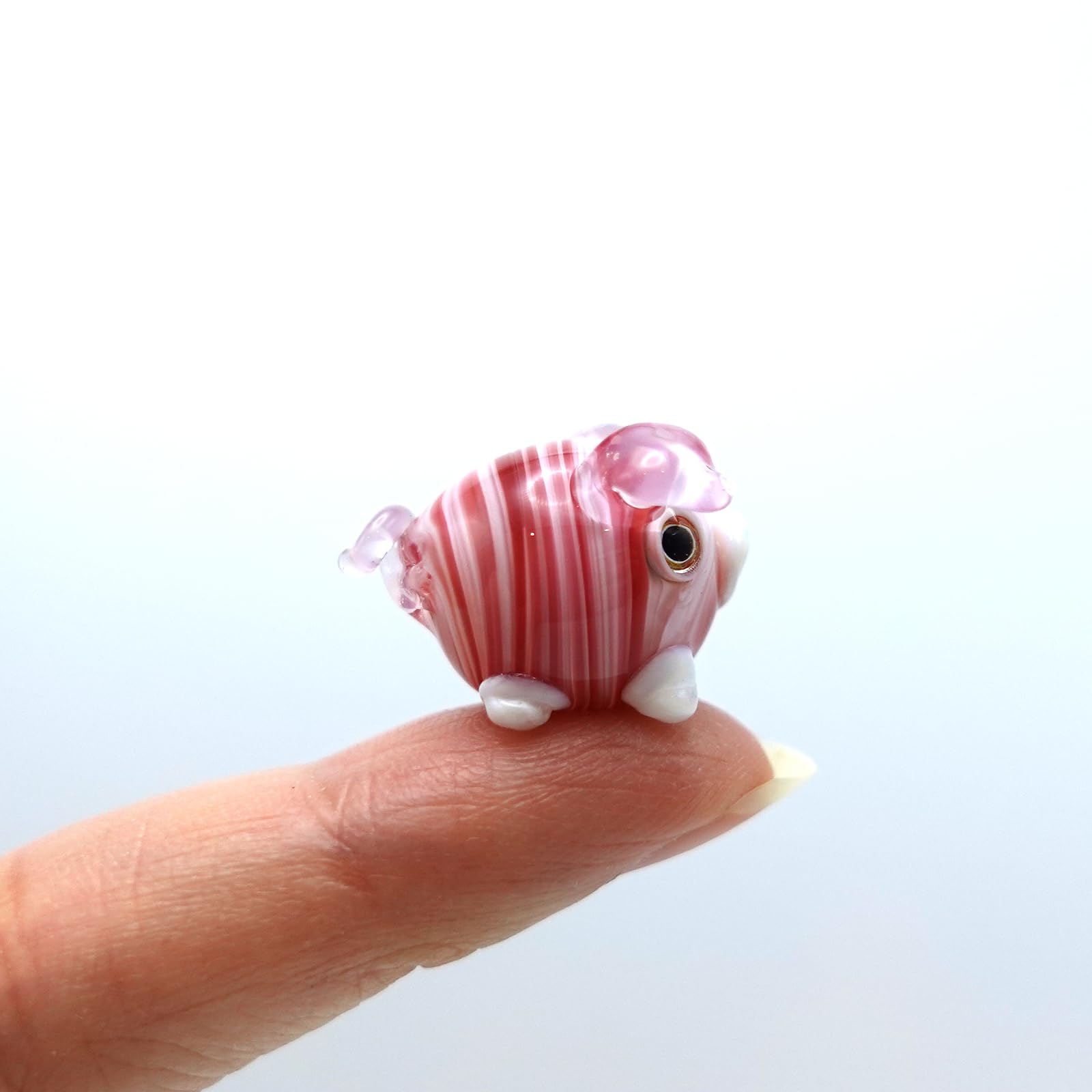 Tiny Pig Miniature Glass Figurine – Handmade Blown Glass Animal – Cute Collectible Pig Sculpture – Fairy Garden Pet Décor Gift (Pink)