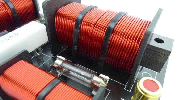 1pcs 400W Double Bass Speaker Frequency Divider Audio Crossover Filter -6988C