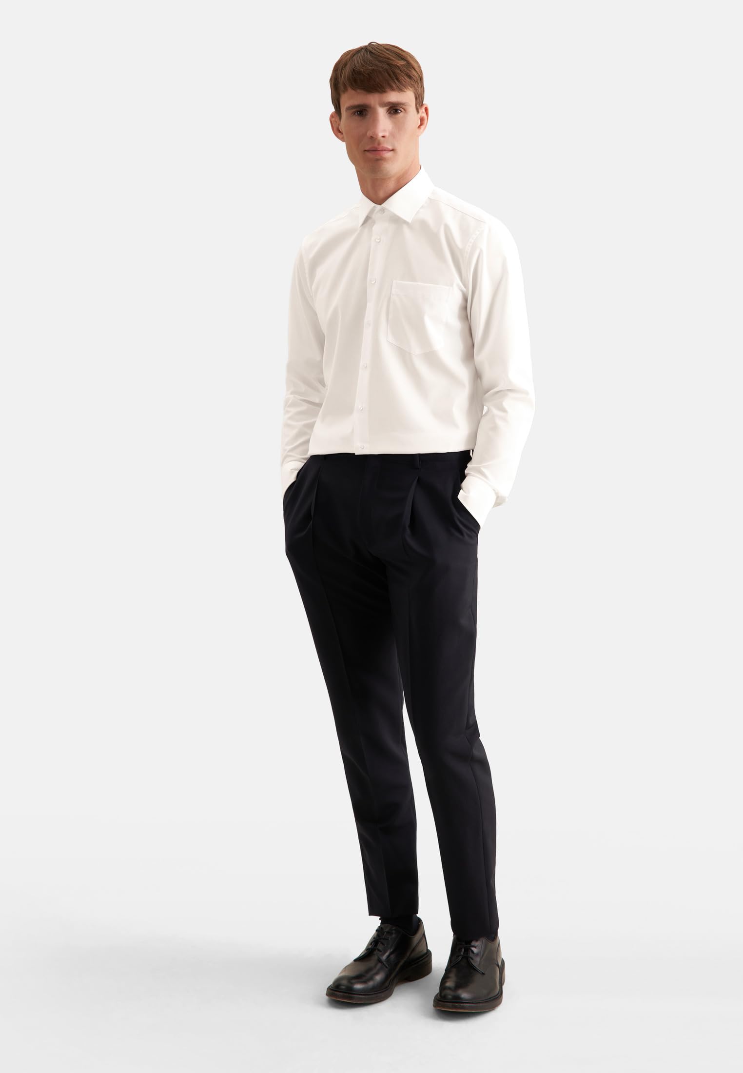 Seidensticker Herren Business Hemd Modern Fit - Bügelfreies Hemd mit geradem Schnitt, Kent-Kragen & Brusttasche - Langarm - 100% Baumwolle, Weiß (Ecru), 42 cm