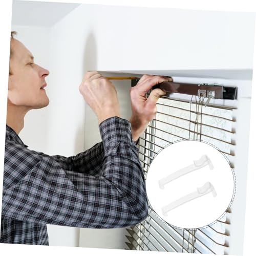 Clips para cortinas en salones modernos: persianas verticales con sujeción invisible 7
