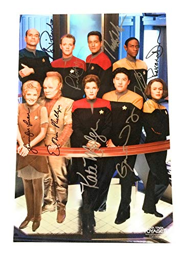 ST Voyager Cast Signed Autographed by all 9 Crew Members 10x15 Photo, Mulgrew, More