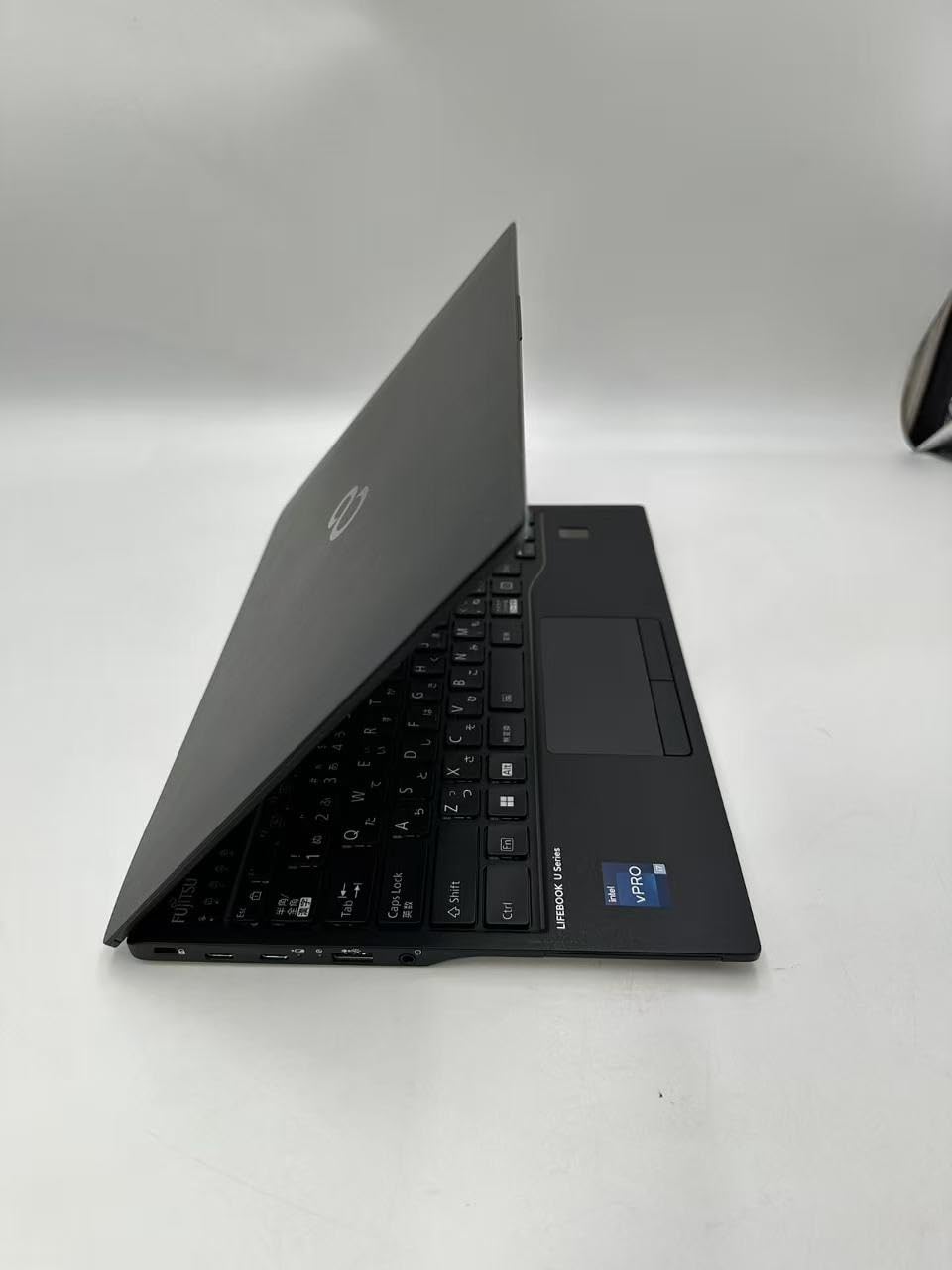 Amazon.co.jp: ノートPC ノートパソコン 富士通 LIFEBOOK U9313/M (i7