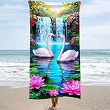【SERVIETTE DE PLAGE ANTI-SABLE】: Fabriquée en microfibre, cette serviette de plage extra-large est douce et délicate au toucher, avec d'excellentes propriétés anti-sable. Son tissage serré et sa douceur empêchent le sable et la poussière d'adhérer. Vous pouvez facilement la secouer pour l'enlever, même mouillée