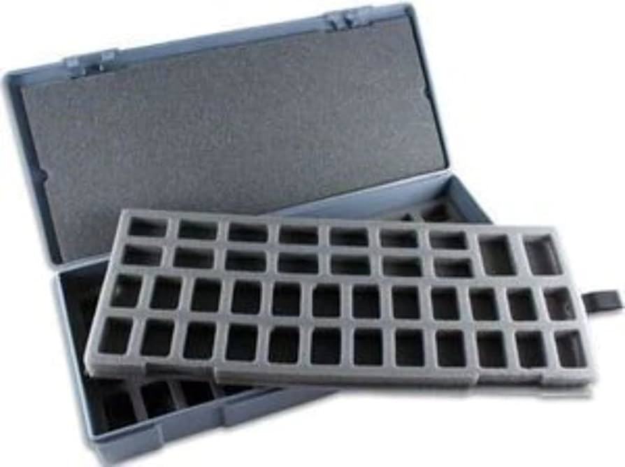 Amazon.com: Chessex Figure Storage Box for 25mm Humanoids