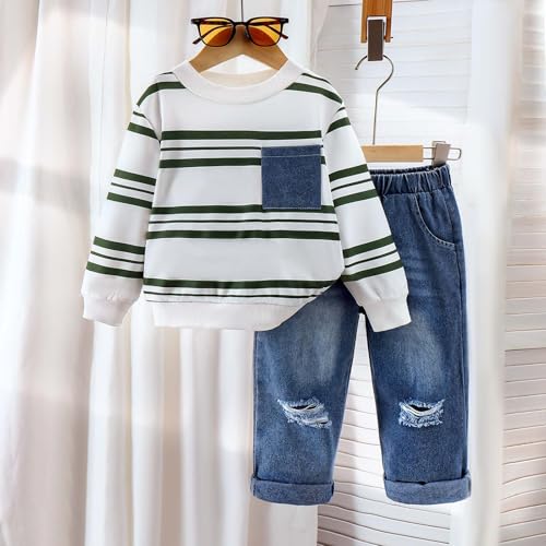 Sudadera con capucha para niño y jogging a rayas en este conjunto de dos piezas cómodo 3
