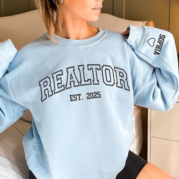 Chillever Personalized Embroidered Realtor Sweatshirt, Custom Name on Sleeve with Heart, Personalized Gift for Realtor, Student Graduation Gifts, Sweater for Women Crewneck, Gift Birthday for Her Him - Image 3