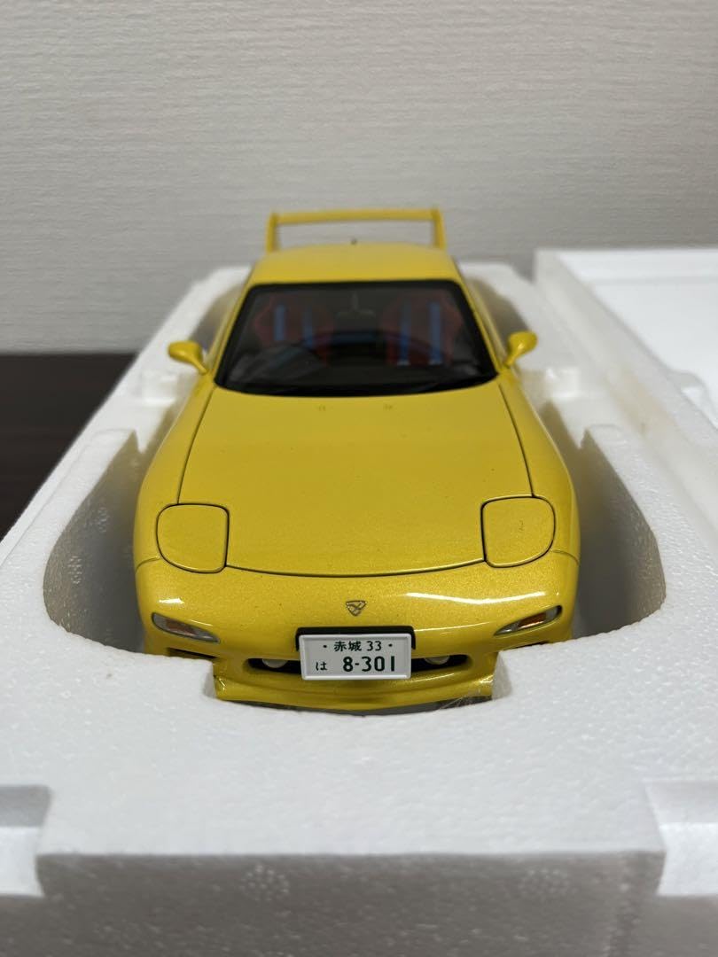 頭文字D AUTO OART 1/18 ミニカー モデラーズ 1/64 頭文字D セットVol.21 武内樹 レビン(AE85) & 健二