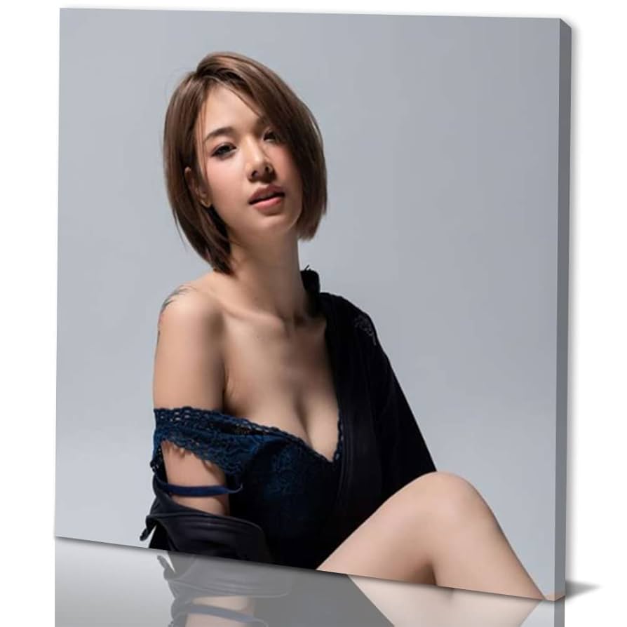 Amazon.co.jp: アートパネル セクシーなヌード美女 キャンバス