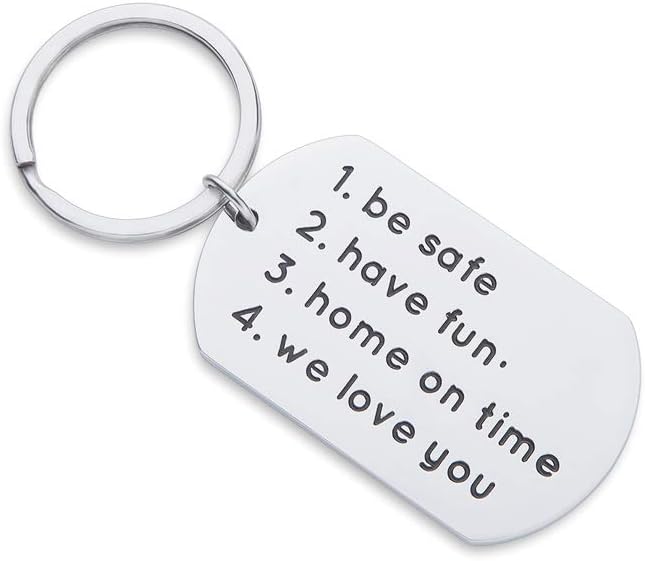 Aizza Beata New Driver Keychain Gift for Daughter Son Husband Inspirational Birthday Graduation Christmas Gift Be Safe Have Fun We Love You Keychain Charm Gift for Trucker Men Women Teenage