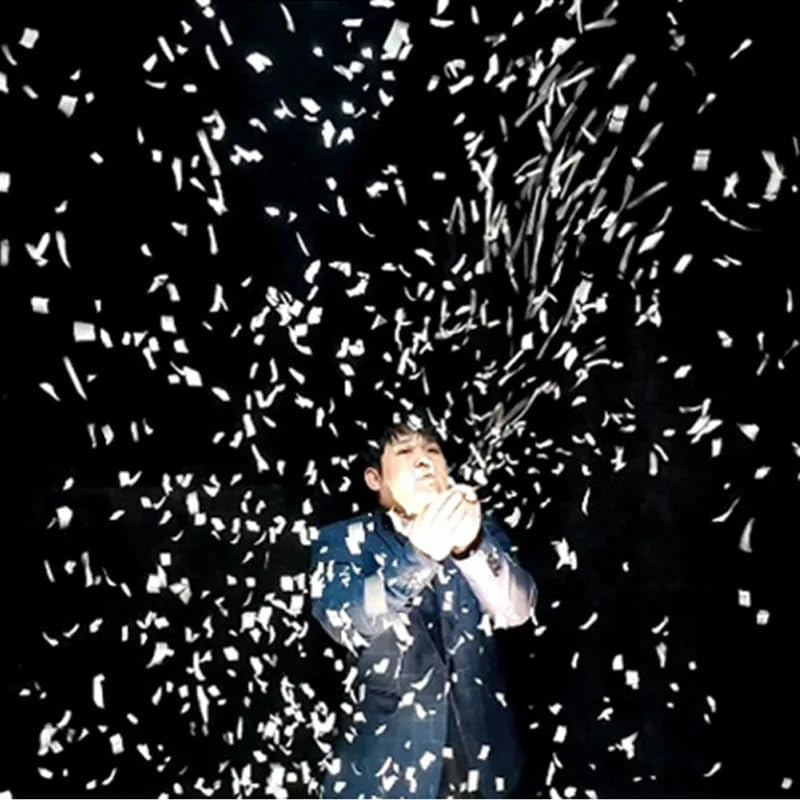 MOMOMAGE Animatore di neve (versione ghiaccio) Trucchi di magia della neve per maghi Accessori Tempesta di neve che soffia Neve Maker Illusioni del palco Gimmicks Puntelli