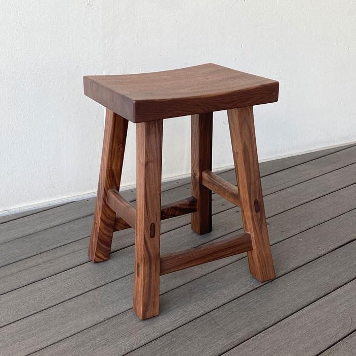 ウッドギャラリー樹 ウォールナット 角スツール 無垢 木製 木製スツール ウォールナット おしゃれ アンティーク カフェ風 店舗装飾