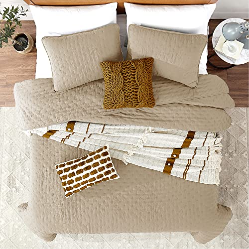 Cloud Oversized King Quilt Sets with Pillow Shams, Beige California Cal King Size Lightweight Soft Coverlet Bedspread, Tan Cream Thin Bedding Set, 3 Pieces, 118x106 inches