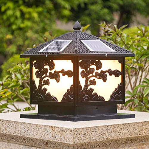 Luces solares para postes que iluminan tu patio y crean un ambiente vintage en la villa