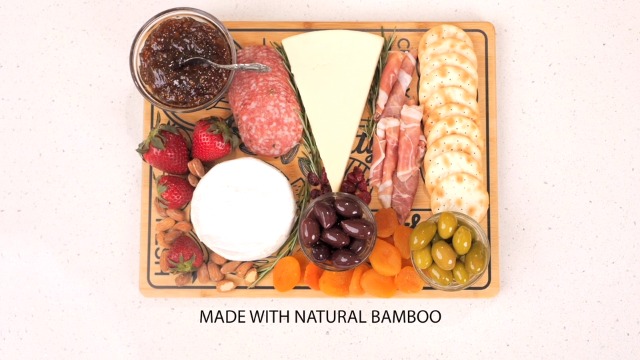 Tabla de cortar de bambú 11x14 pulgadas con asas miniatura 6