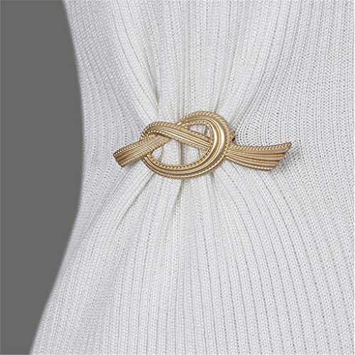 Broche élégante pour costume et manteau : l'excellence du détail haute couture