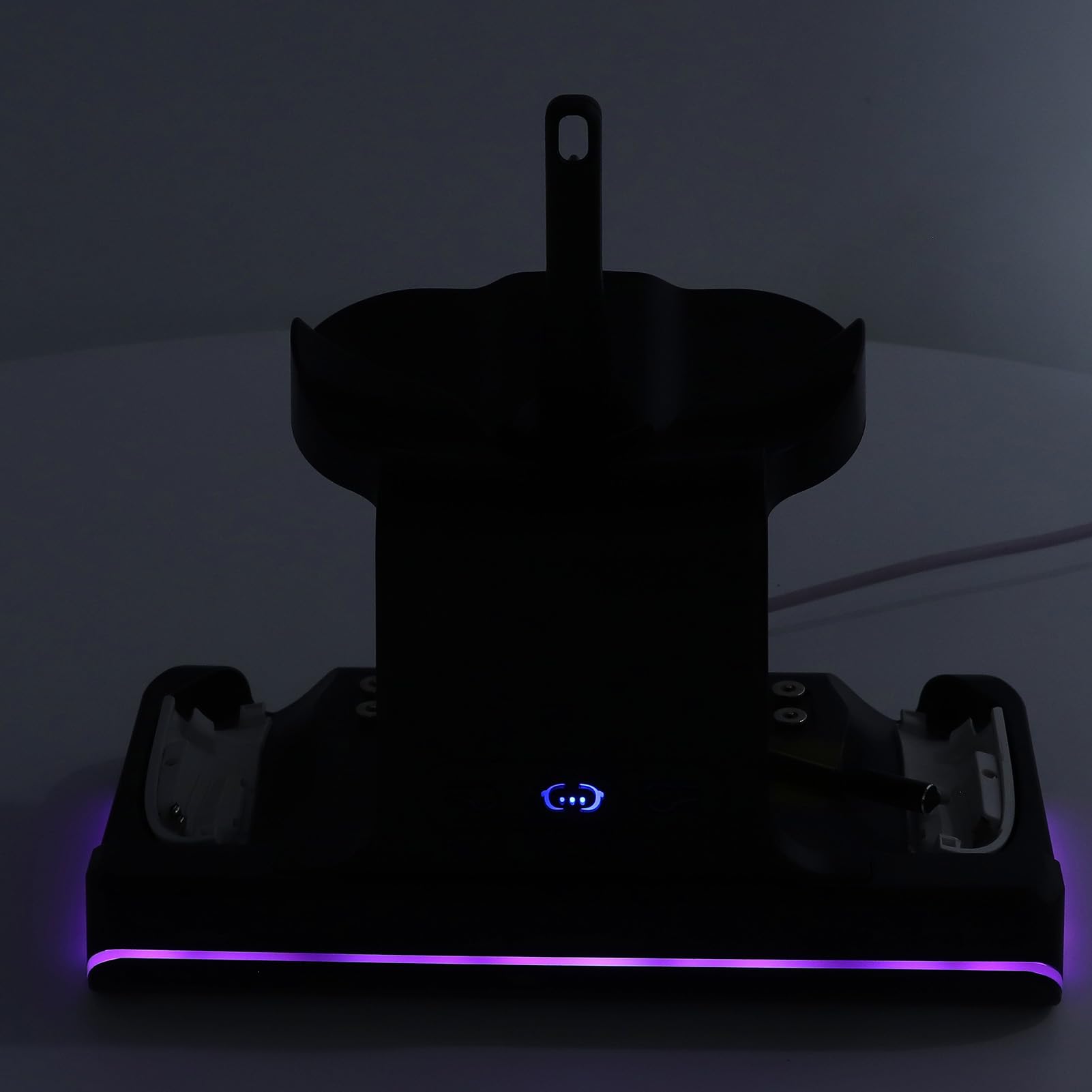 Gedourain Supporto di Ricarica per Controller VR Comoda Ricarica Rapida Illuminazione RGB Stazione di per Controller per Cuffie VR per Giocatori Materiale ABS (Nera)