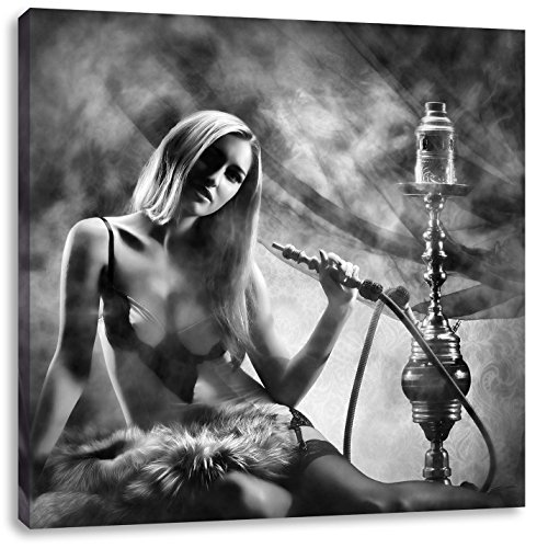 Pixxprint Frau mit Shisha im Nebel als Leinwandbild/Größe: 60x60 cm/Wandbild/Kunstdruck/fertig bespannt