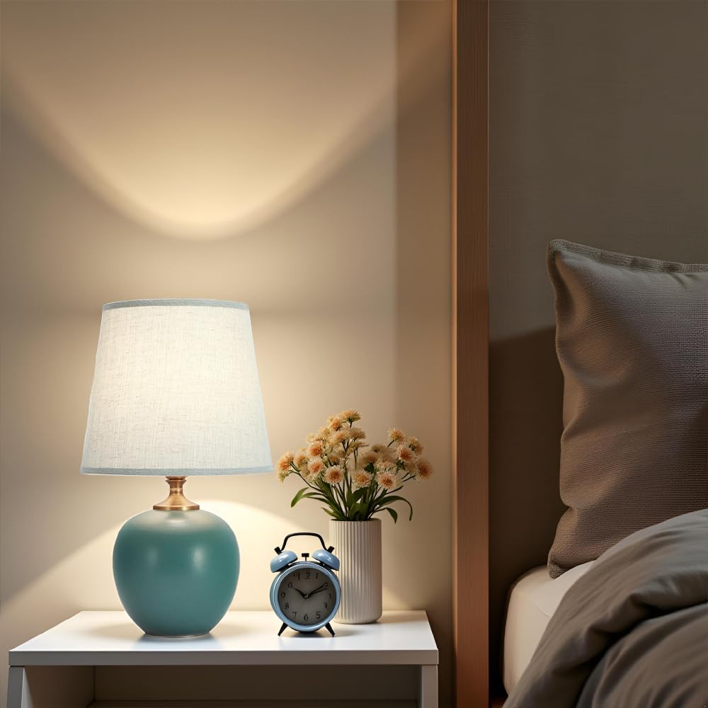 XINYASEE Lampada da tavolo in ceramica, lampada da comodino, moderna, semplice, per soggiorno, lampada decorativa, paralume plissettato (Verde)