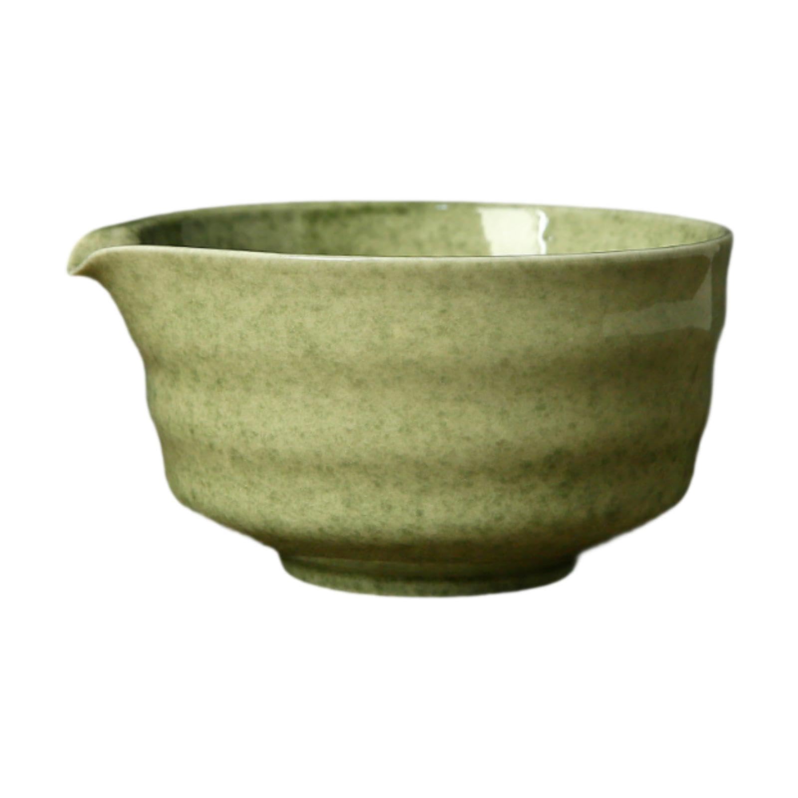 Matcha Schale Japanische Teeschale mit Ausguss Handgefertigte Porzellan Matcha Rührschüssel für Cremige Teezubereitung für Zuhause, Matcha Green