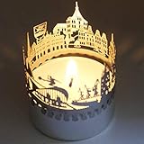 DAS BESONDERES MINI-GESCHENK – Die Rostock-Skyline erstrahlt im Kerzenschein für den Beschenkten. Wunderbar zum Verschenken zu einer Reise, einer Übernachtung im Hotel, Rostock-Gutschein, Rostock-Erinnerung oder einfach als Rostock-Geschenk.