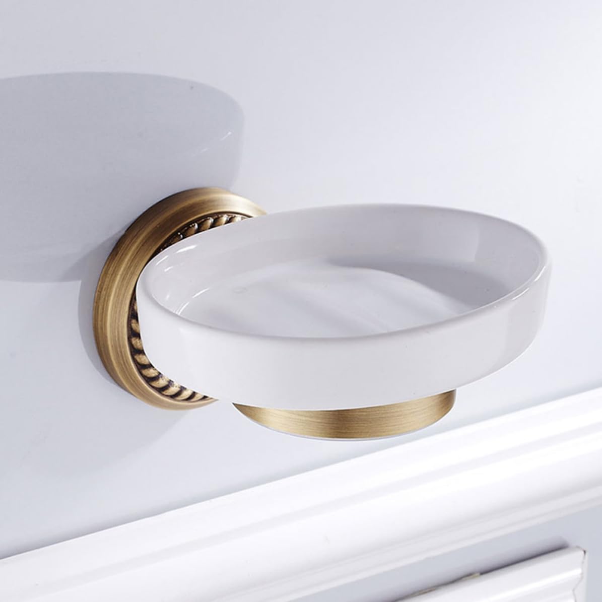 Jabonera de Cobre Clásica de Pared para Baño, Referencia F6719 | Acabado Dorado, Instalación Sencilla, Uso en Hogares y Baños de Invitados