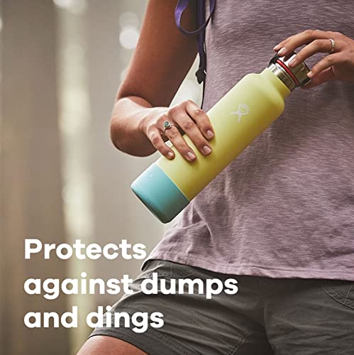 Image of Hydro Flask Accessory Medium Silicone Water Bottle Boot Flex Boot Dew - for 32 oz and 40 oz Bottles - Dishwasher Safe, BPA-Free, Non-Toxic