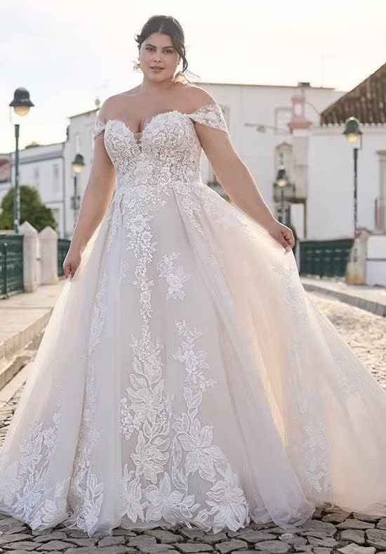 Women's Marriage Wedding Dresses Sweetheart Lace Appliques Tulles Bridal Gowns Off The Shoulder Ball Gowns4