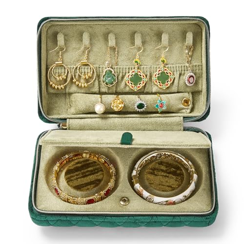 Vee Travel jewelry case,Elegant Diamond Quilted Velvet Jewelry organizer, Jewelry box for organizing bracelets necklaces rings earrings,birthday gifts for women,Green
