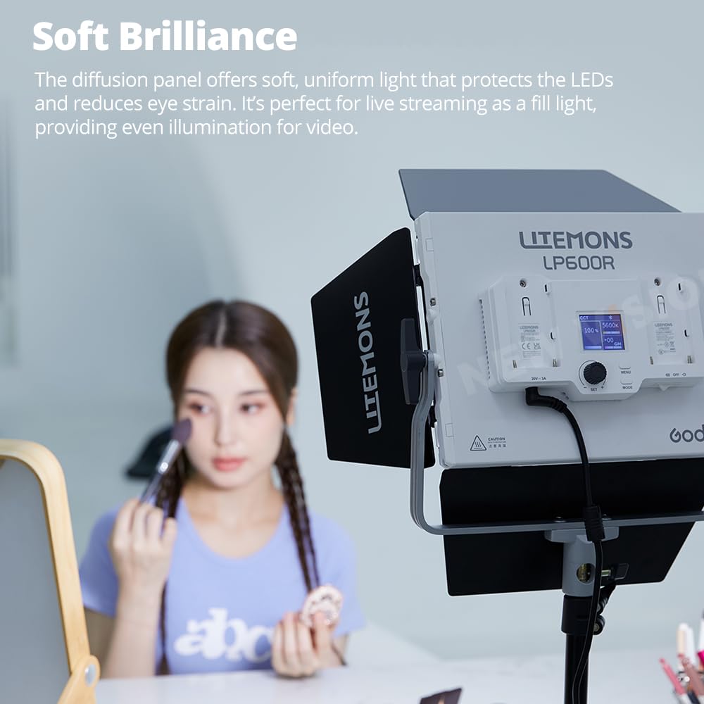 Godox Pacchetto di 2 Litemons LP600R RGB LED Light Panel Kit con Tripod/Carry Bag, App Control, 60 W Photo Studio Lighting, 1800 K - 10000 K, 14 modalità FX, rotazione a 360° (LP600R K2)